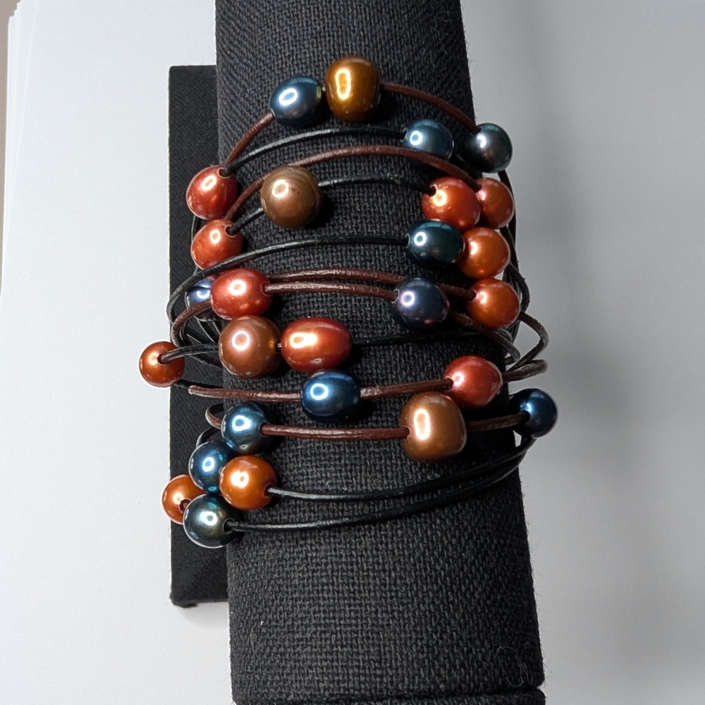 Na Hoku 12 Strand Leather & Multicolor Freshwater Pearl 7.5" Bracelet